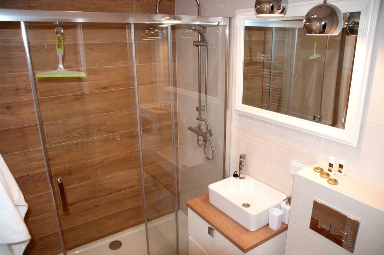 Apartament Ikar - 2 Pokojowy Przy Morzu Z Wlasnym Ogrodkiem Pobierowo Exteriör bild