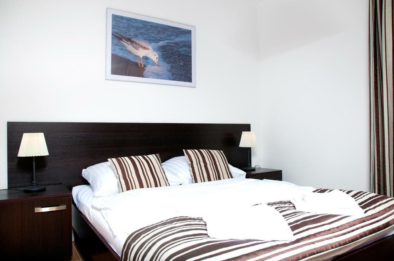 Apartament Ikar - 2 Pokojowy Przy Morzu Z Wlasnym Ogrodkiem Pobierowo Exteriör bild